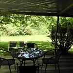 Village 17 gites, Piscine, Restaurant , 2 gites avec SPA, 4km de Conques Hébergement de vacances