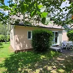 Village 17 gites, Piscine, Restaurant , 2 gites avec SPA, 4km de Conques Hébergement de vacances