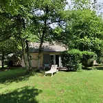 Village 17 gites, Piscine, Restaurant , 2 gites avec SPA, 4km de Conques Hébergement de vacances *