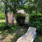 Village Nature, 19 Gites, Piscine, Jacuzzi Prive, Restaurant, A 4km De * Conques