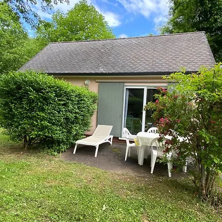 Village Nature, 19 Gites, Piscine, Jacuzzi Prive, Restaurant, A 4km De Feriehus Conques