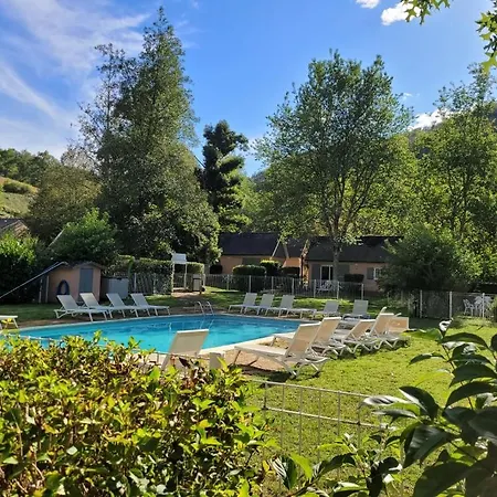 Village 17 Gites, Piscine, Restaurant , 2 Avec Spa, 4km De * Conques