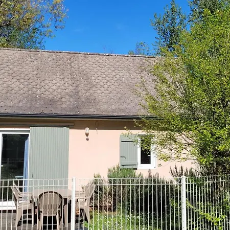 Village 17 Gites, Piscine, Restaurant , 2 Avec Spa, 3km De