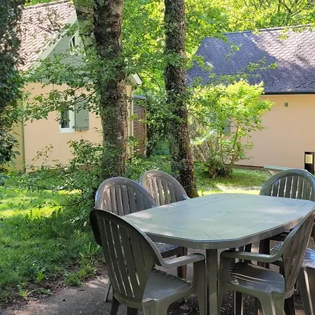 17 Famille,ou 2 Avec Spa, Piscine, Restaurant, 4km De Conques,navette Sur Demande
