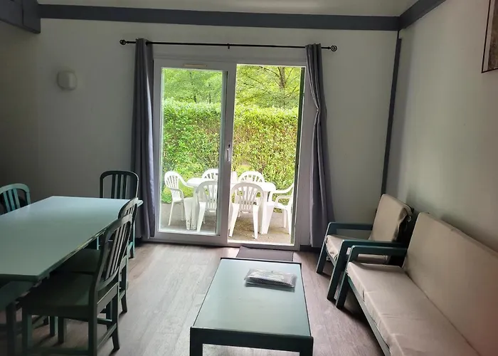 Feriehus Village 17 Gites, Piscine, Restaurant , 2 Avec Spa, 4km De Conques