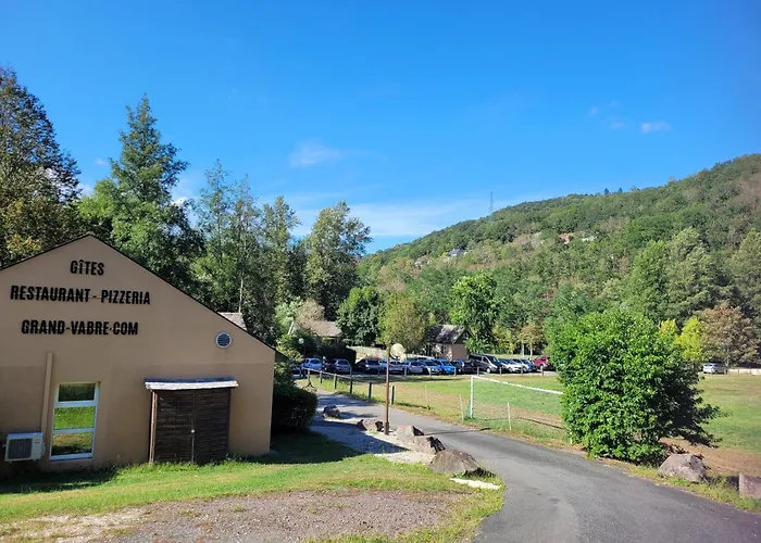 Feriehus Village 17 Gites, Piscine, Restaurant , 2 Avec Spa, 4km De Conques