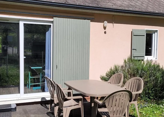 Village 17 Gites, Piscine, Restaurant , 2 Avec Spa, 4km De Feriehus *